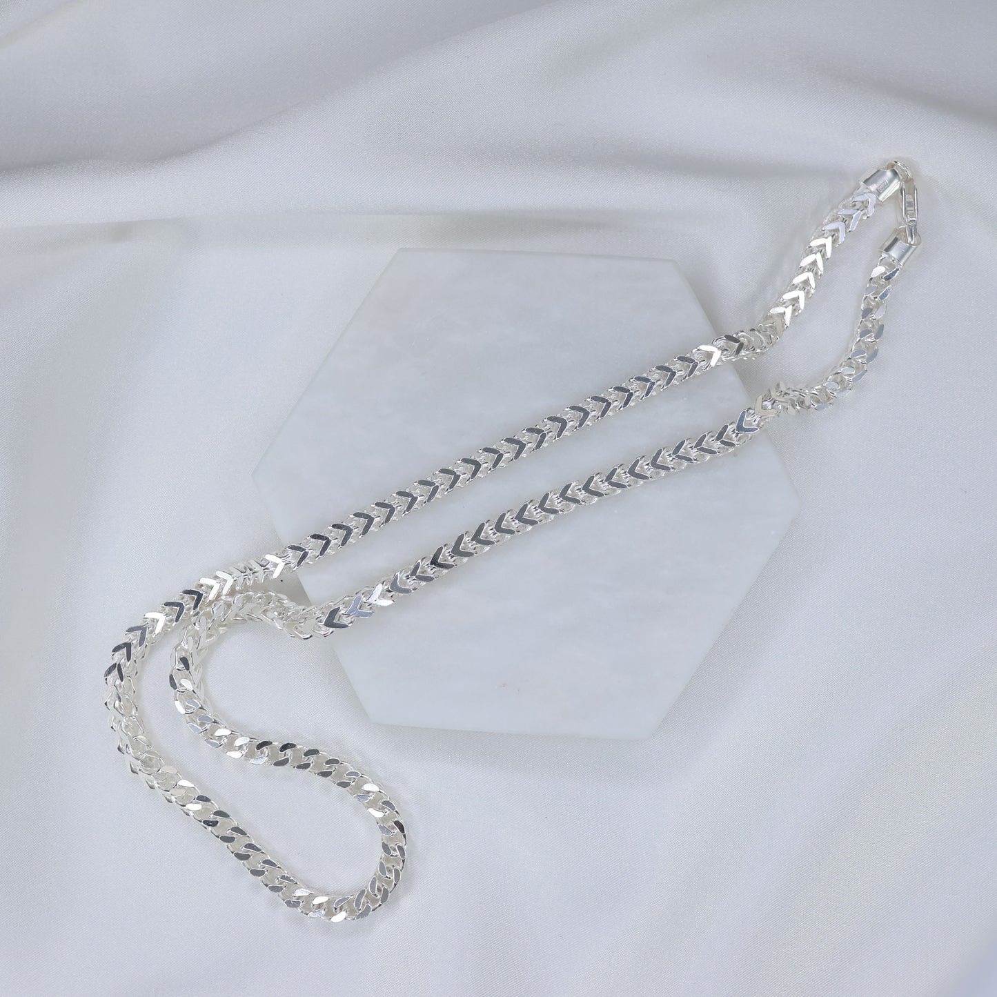 Men's Sterling Silver Franco Chain 22 inch with a sleek design and polished finish