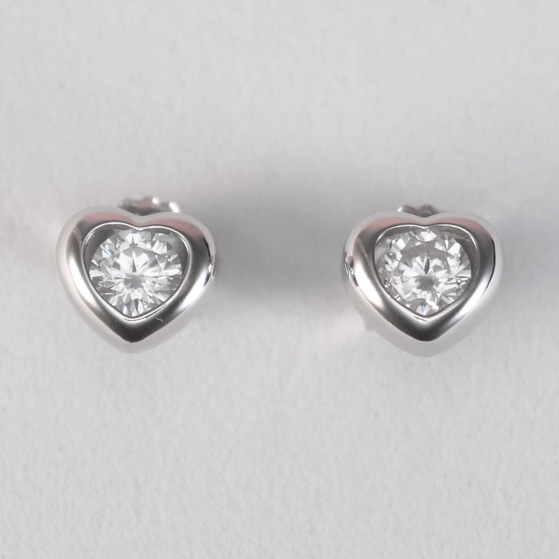 Heart-Shaped Silver Earrings with Sparkling Cubic Zirconia Stones for Elegant Look